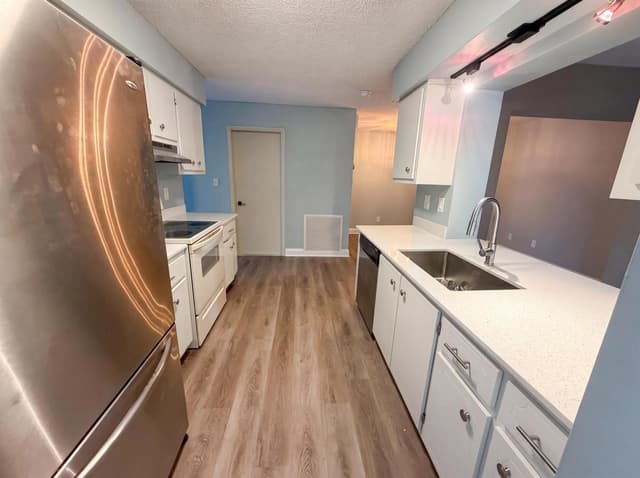 9605 NW 81st, Tamarac FL 33321 - Tamarac, FL - Photo 7