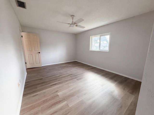 9605 NW 81st, Tamarac FL 33321 - Tamarac, FL - Photo 4