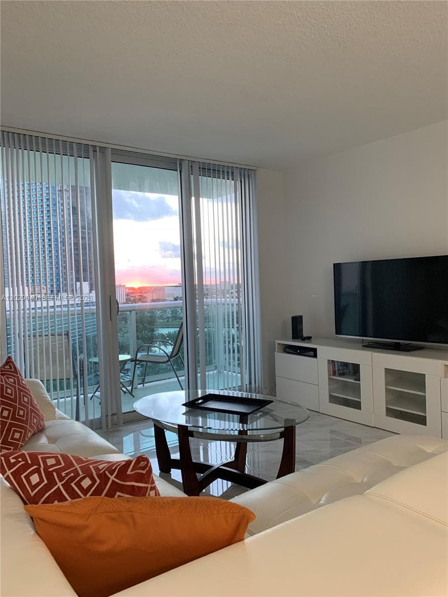 3901 S Ocean Dr # 12V, Hollywood FL 33019 - Hollywood, FL - Photo 1