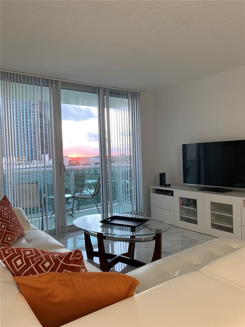 3901 S Ocean Dr # 12V, Hollywood FL 33019