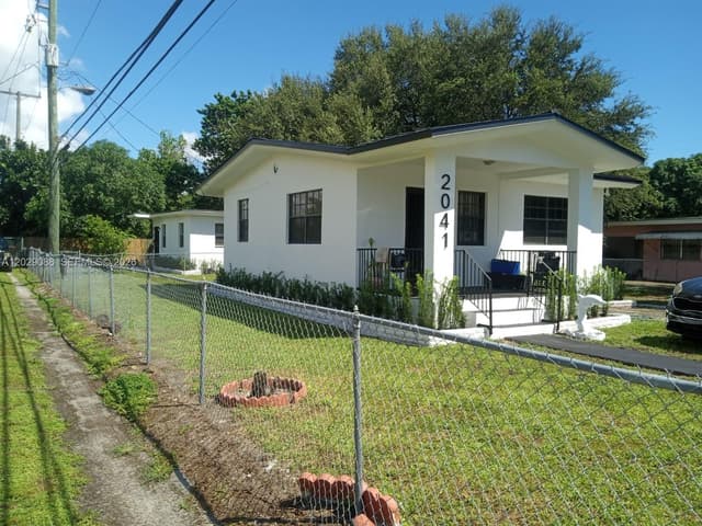 2041 NW 100th St, Miami FL 33147 - Miami, FL - Photo 2