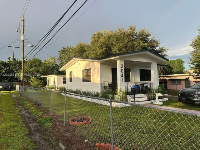 2041 NW 100th St, Miami FL 33147 - Miami, FL - Photo 3