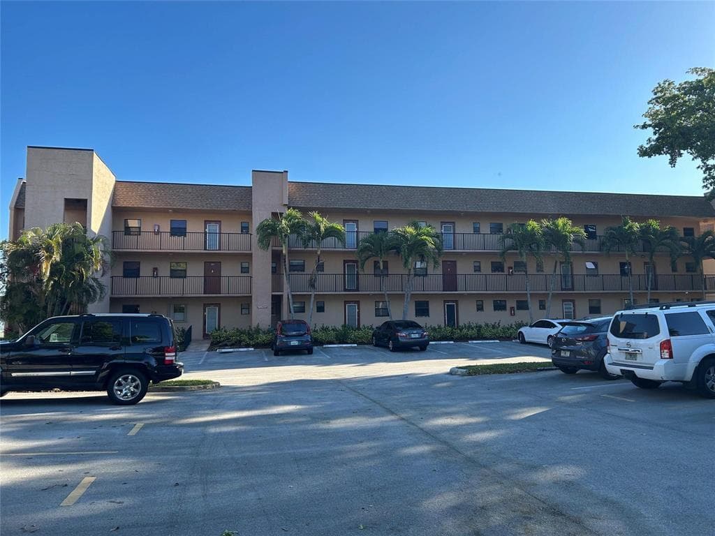 10303 Sunrise Lakes Boulevard # 205, Sunrise FL 33322 - Sunrise, FL - Photo 1