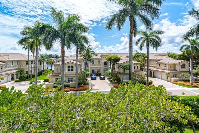21050 NE 38th Ave # 305, Aventura FL 33180 - Aventura, FL - Photo 6
