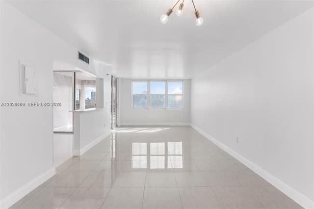 17890 W Dixie Hwy 501 Hwy # 501, North Miami Beach FL 33160 - North Miami Beach, FL - Photo 2