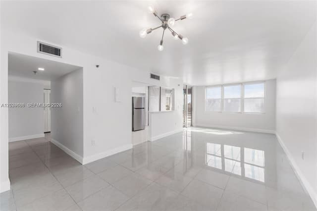 17890 W Dixie Hwy 501 Hwy # 501, North Miami Beach FL 33160 - North Miami Beach, FL - Photo 3