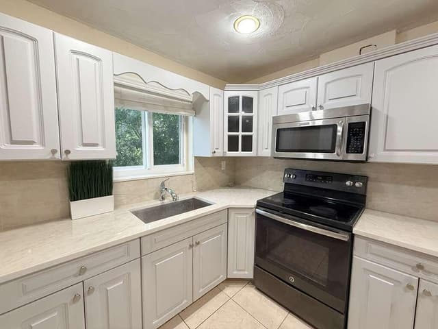 2210 Taylor Street # 207, Hollywood FL 33020 - Hollywood, FL - Photo 2