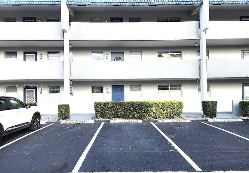 7787 Golf Circle Drive # 109, Margate FL 33063
