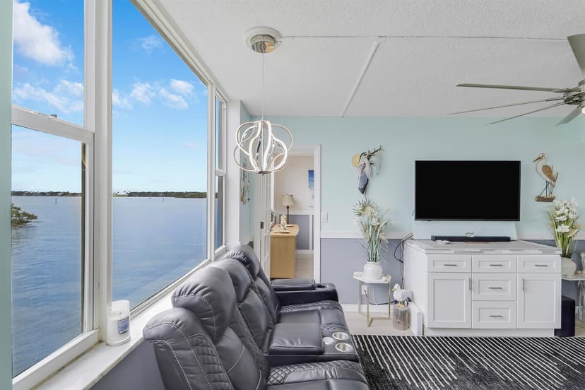 1820 New Palm Way # 202, Boynton Beach FL 33435