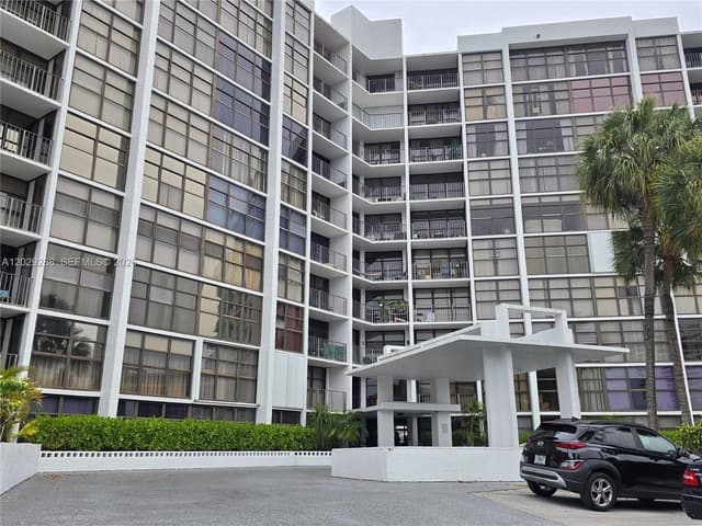 400 Leslie Dr # 416, Hallandale Beach FL 33009 - Hallandale Beach, FL - Photo 3