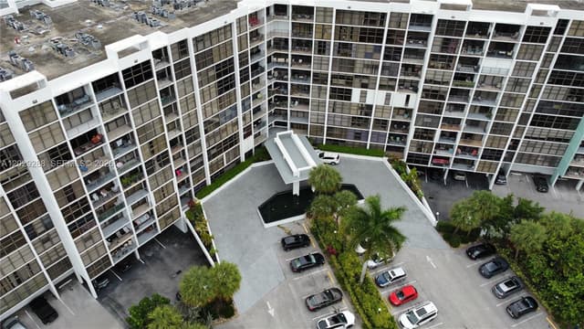 400 Leslie Dr # 416, Hallandale Beach FL 33009 - Hallandale Beach, FL - Photo 5