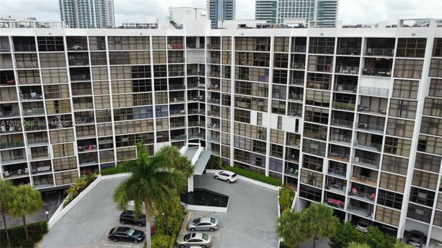 400 Leslie Dr # 416, Hallandale Beach FL 33009 - Hallandale Beach, FL - Photo 4