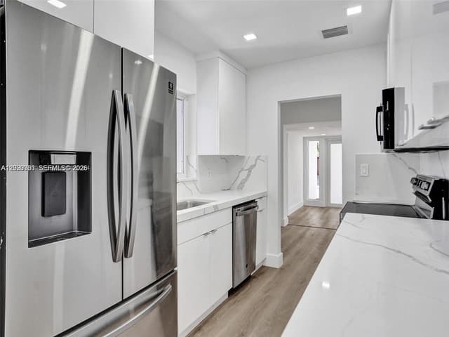 1609 NW 7th Ter, Fort Lauderdale FL 33311 - Fort Lauderdale, FL - Photo 7