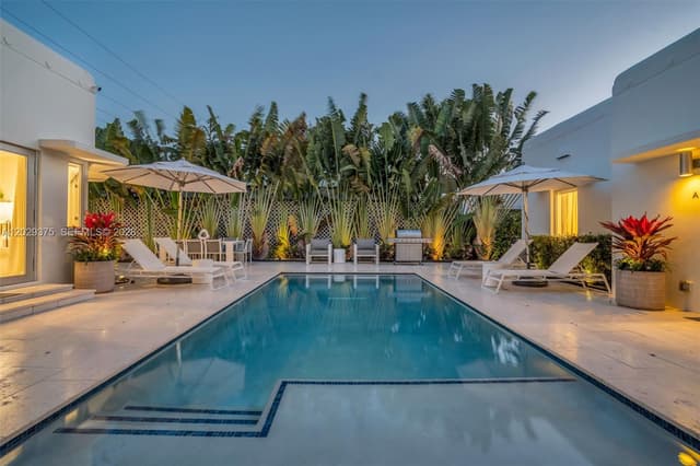 8109 Harding Ave, Miami Beach FL 33141 - Miami Beach, FL - Photo 4