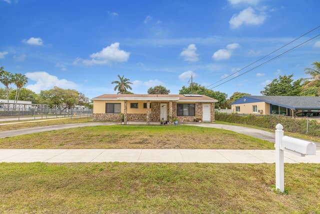 6200 SW 18th St, North Lauderdale FL 33068 - North Lauderdale, FL - Photo 5