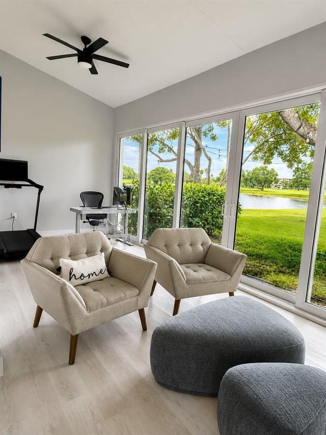4103 Carriage Drive # H4, Pompano Beach FL 33069 - Pompano Beach, FL - Photo 3