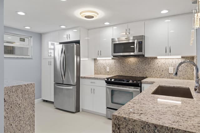 3580 S Ocean Boulevard # 8b, South Palm Beach FL 33480 - South Palm Beach, FL - Photo 4