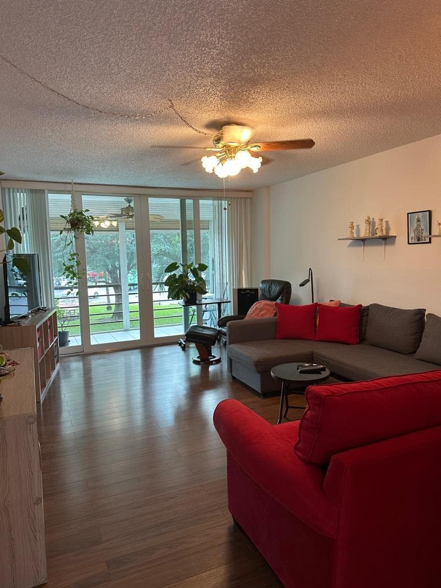 115 Royal Pk Drive # 2g, Oakland Park FL 33309 - Oakland Park, FL - Photo 1
