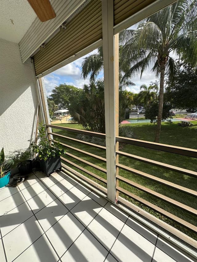 115 Royal Pk Drive # 2g, Oakland Park FL 33309 - Oakland Park, FL - Photo 5
