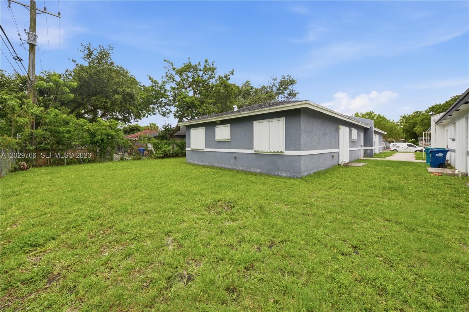 2249/2251 NW 66th St, Miami FL 33147
