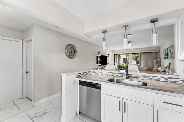 3220 Frederick Boulevard # 49u, Delray Beach FL 33483 - Delray Beach, FL - Photo 7