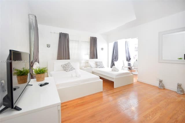 1021 Euclid Ave # 1, Miami Beach FL 33139 - Miami Beach, FL - Photo 2