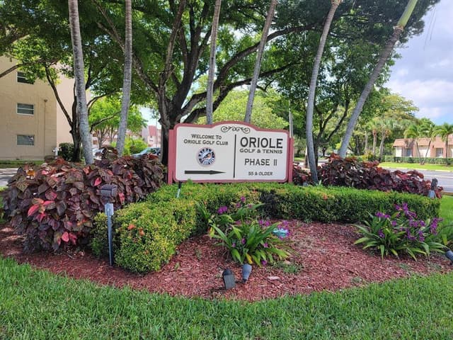 1015 Country Club Drive # 307, Margate FL 33063 - Margate, FL - Photo 4