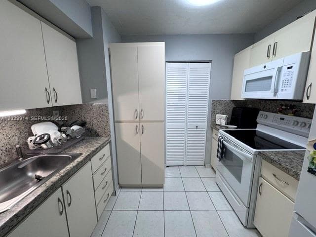 11780 SW 18th St # 2, Miami FL 33175 - Miami, FL - Photo 3