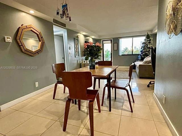 301 Golden Isles Dr # 406, Hallandale Beach FL 33009 - Hallandale Beach, FL - Photo 2