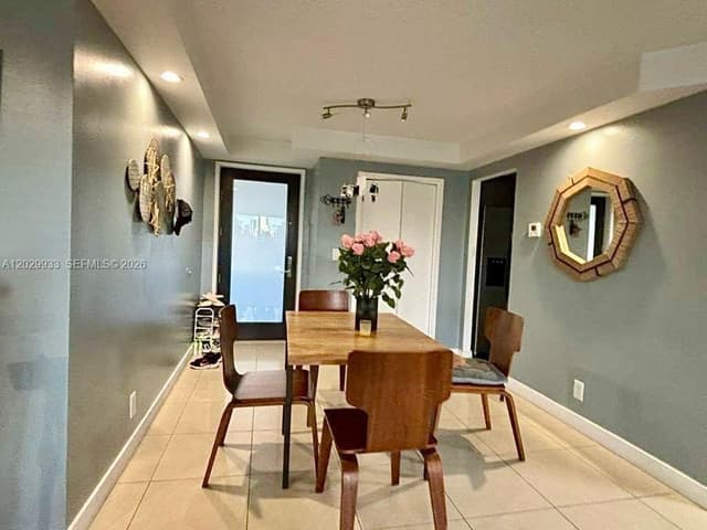 301 Golden Isles Dr # 406, Hallandale Beach FL 33009 - Hallandale Beach, FL - Photo 3