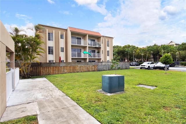 5201 Geneva Way # 211, Doral FL 33166 - Doral, FL - Photo 3