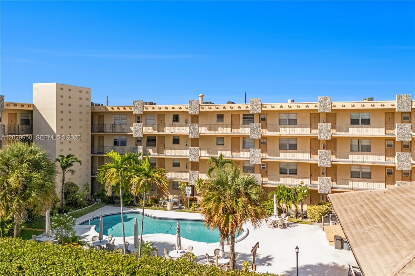 2145 Pierce St # 305, Hollywood FL 33020 - Hollywood, FL - Photo 1