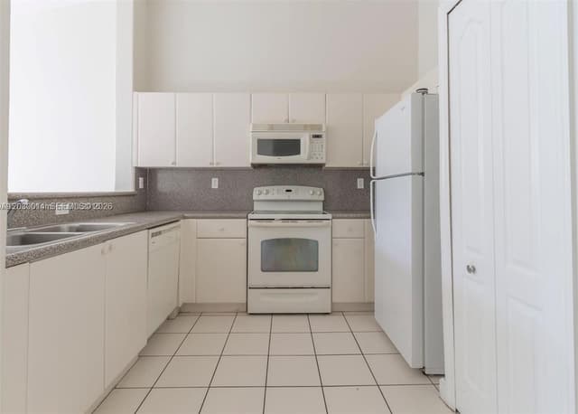 2755 SE 16th Ave # 202, Homestead FL 33035 - Homestead, FL - Photo 4