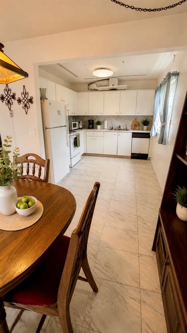 13500 SW 1st St # 114U, Pembroke Pines FL 33027 - Pembroke Pines, FL - Photo 6
