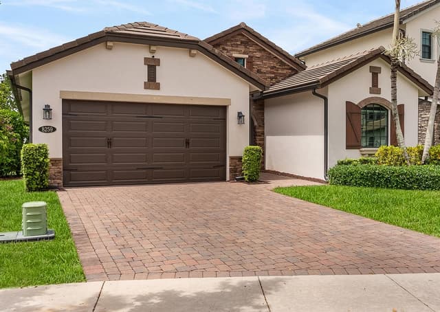 8259 Grand Prix Lane, Boynton Beach FL 33472 - Boynton Beach, FL - Photo 3