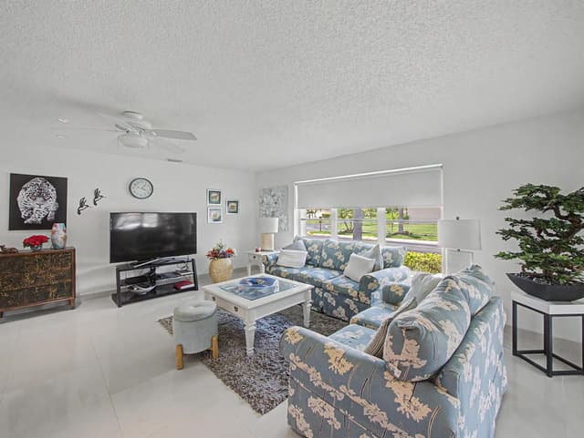 4580 NW 3rd Street # D, Delray Beach FL 33445 - Delray Beach, FL - Photo 2