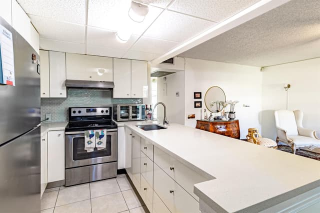 213 Fanshaw F, Boca Raton FL 33434 - Boca Raton, FL - Photo 4