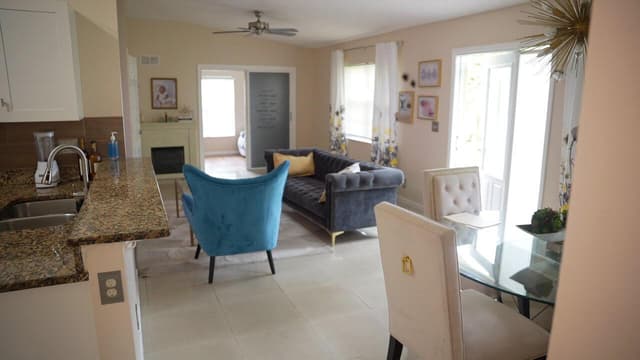 201 Maplewood Drive # 201, FL 33415 - Photo 2
