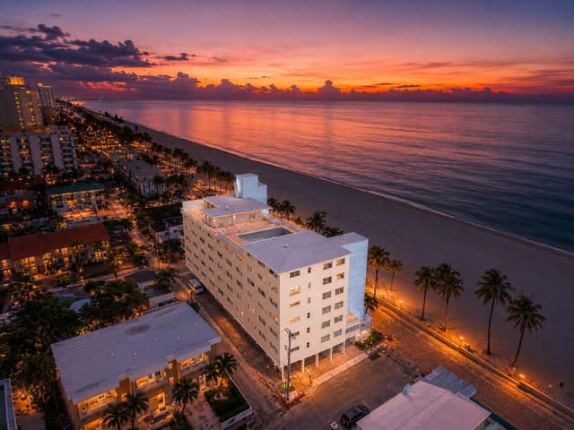 300 Oregon Street # 501, Hollywood FL 33019 - Hollywood, FL - Photo 2