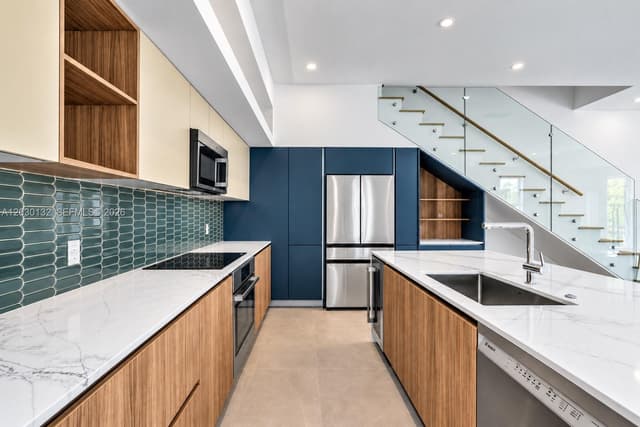 2841 SW 38th Ct unit B, Miami FL 33134 - Miami, FL - Photo 4
