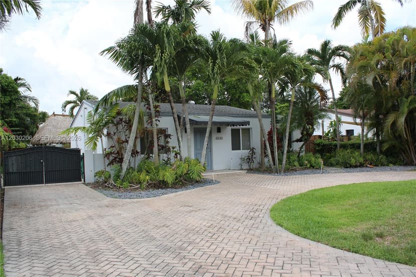 6530 SW 43rd St, Miami FL 33155