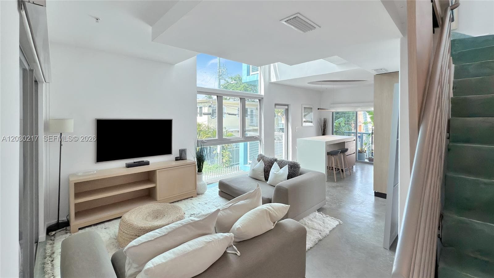 734 Michigan Ave, Miami Beach FL 33139