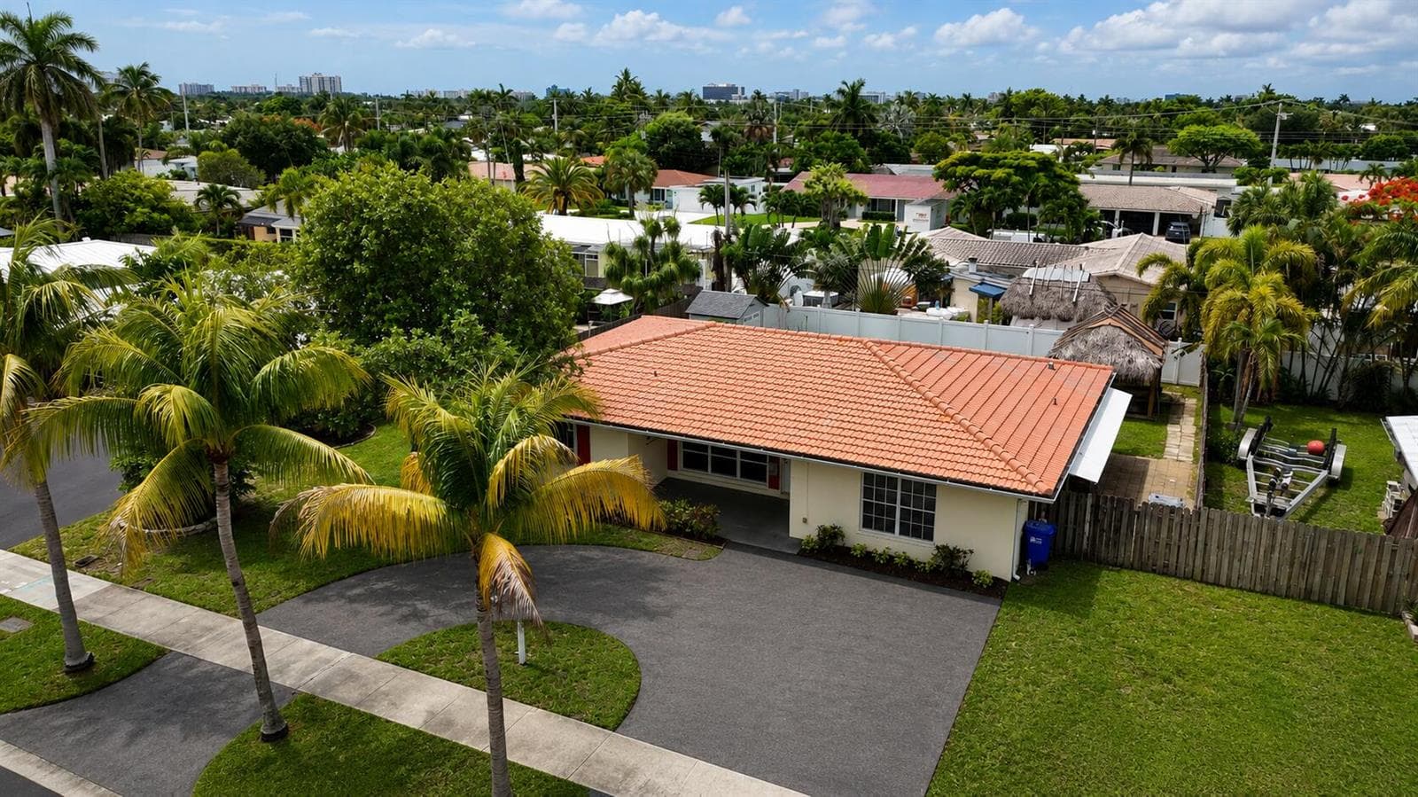 420 SE 4th Court, Pompano Beach FL 33060