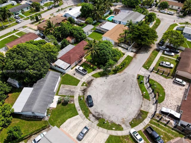 15825 SW 305th Ter, Homestead FL 33033 - Homestead, FL - Photo 3