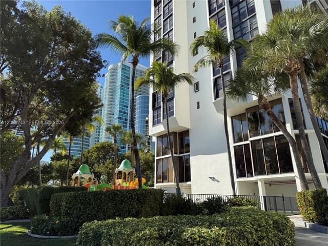 1925 Brickell Ave # 1403, Miami FL 33129 - Miami, FL - Photo 5
