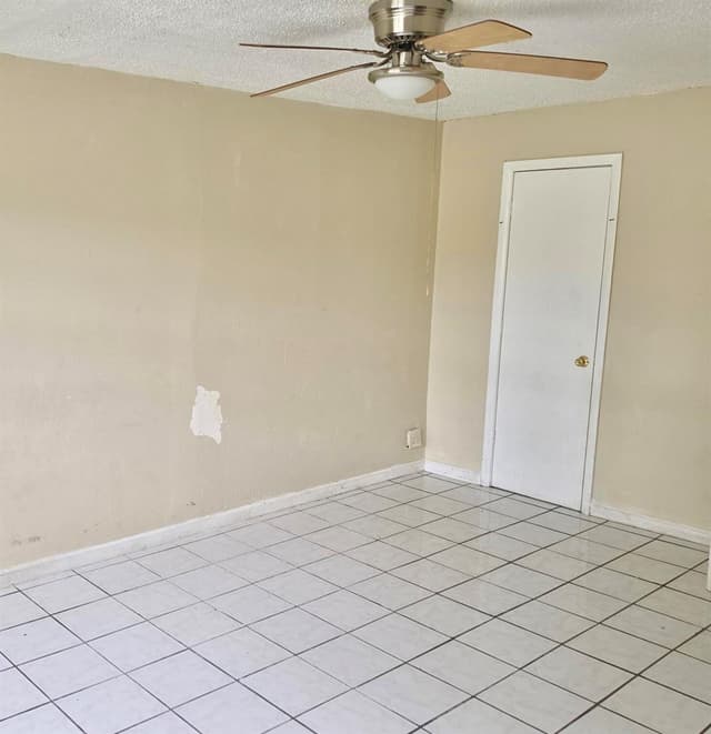 1216 Giller Avenue, Mangonia Park FL 33407 - Mangonia Park, FL - Photo 6