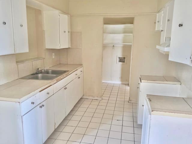 1216 Giller Avenue, Mangonia Park FL 33407 - Mangonia Park, FL - Photo 3