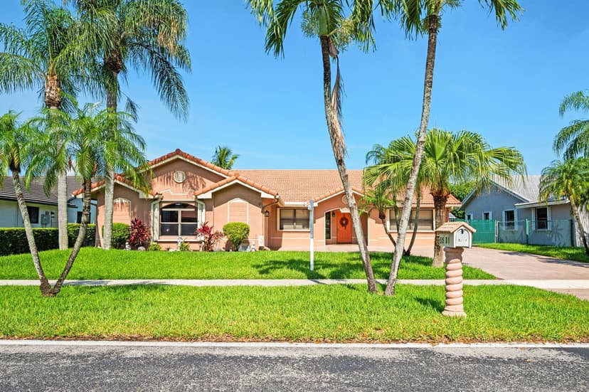 5531 Hawkes Bluff Avenue, Davie FL 33331