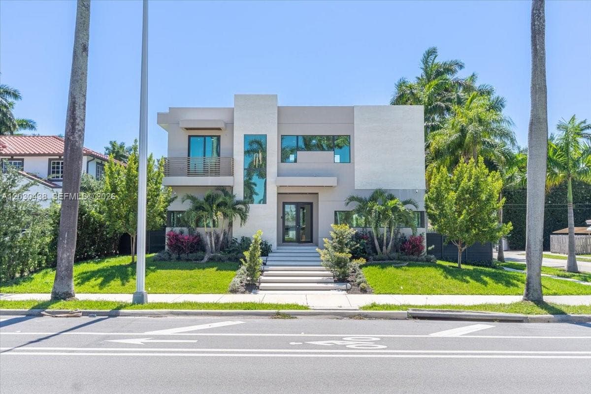 1380 Hollywood Blvd, Hollywood FL 33019