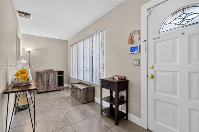 18240 NE 8th Ave, North Miami Beach FL 33162 - North Miami Beach, FL - Photo 6